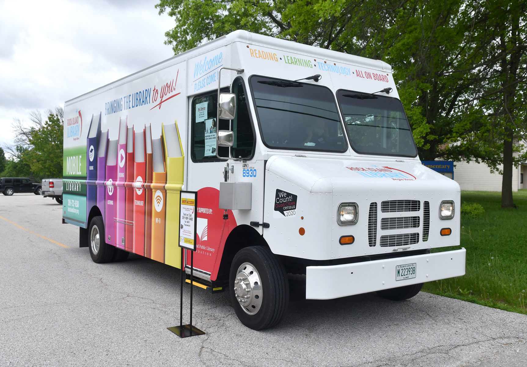 052820-qct-bookmobile-013